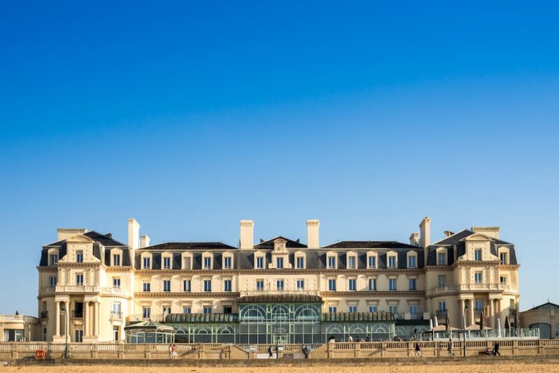 Groupes Vélo au Grand Hôtel des Thermes***** 1